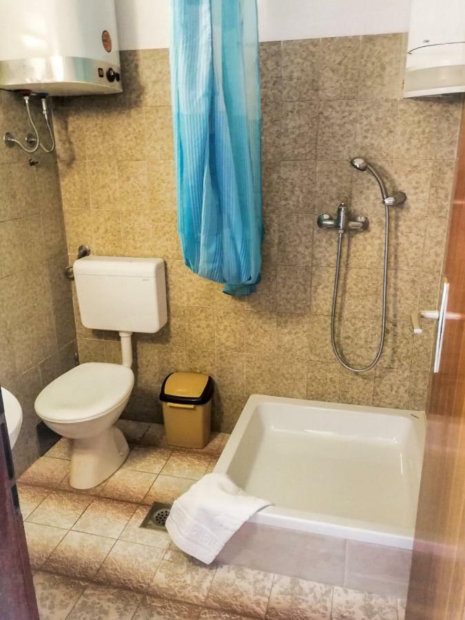 Apartman Damir Sumartin Exterior photo